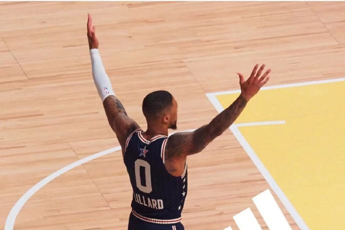 利拉德将用2025-2026赛季恢复跟腱，目标2026-2027赛季复出